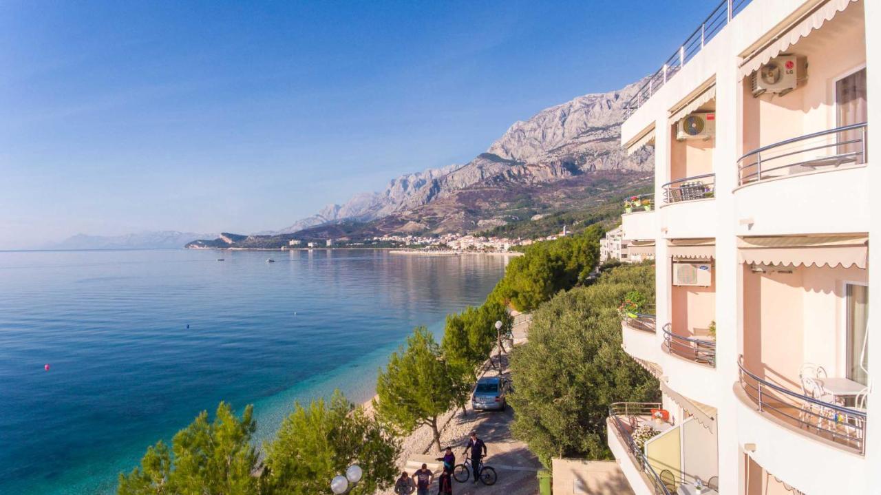 Apartments Marijan - Beachfront Tučepi Exterior foto